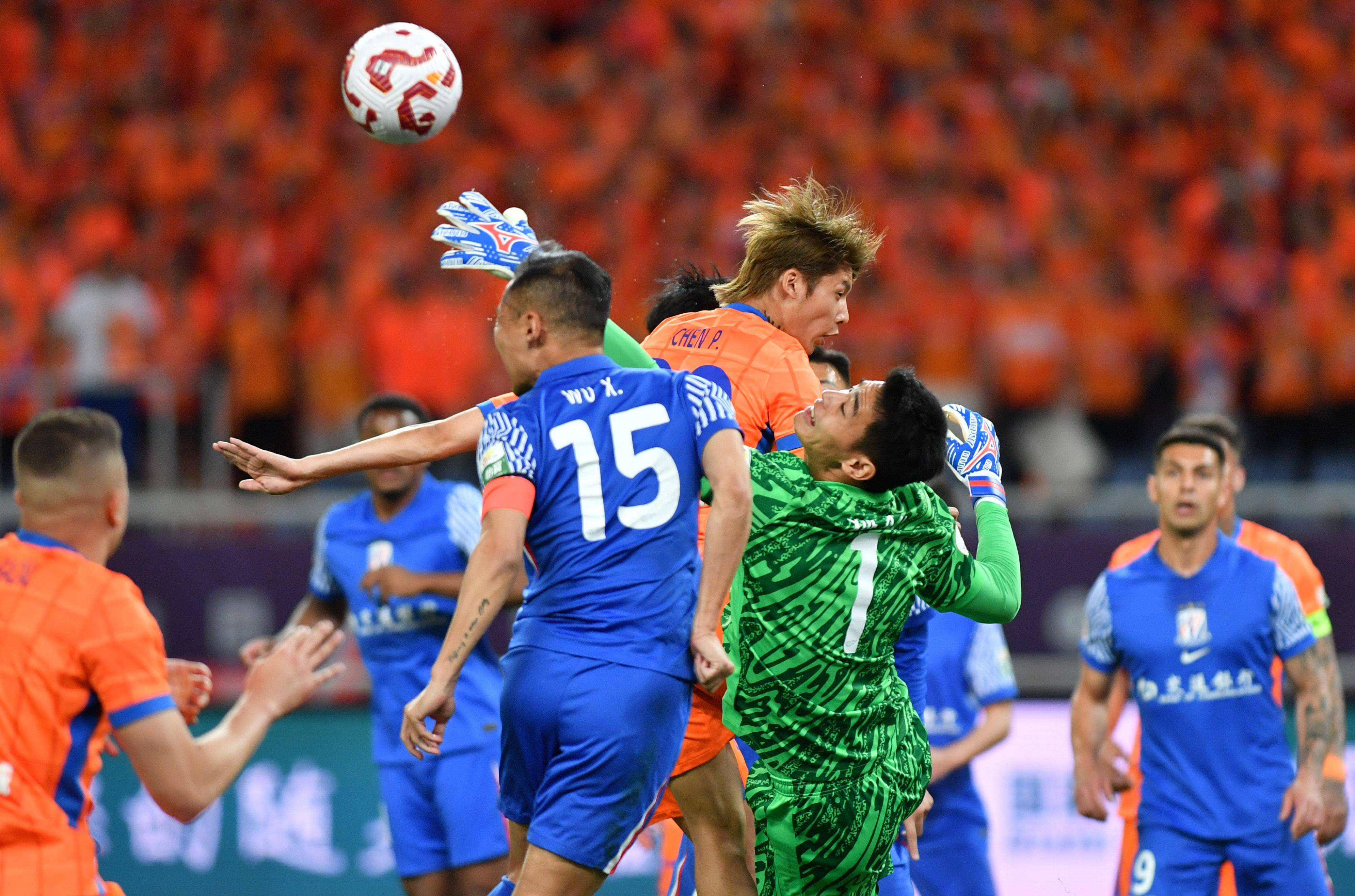 滚球预测赛事精彩瞬间盘点,年度回顾震撼登场 滚球预测赛事精彩瞬间盘点,年度回顾震撼登场