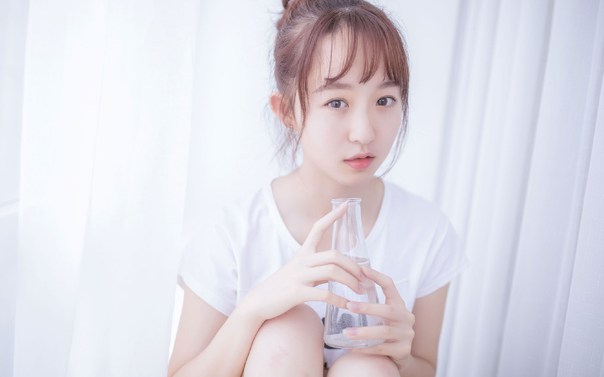 雷霆天赋狂潮对阵黄蜂钢铁洪流，西亚卡姆在漫天交易流言中轰下生涯之夜