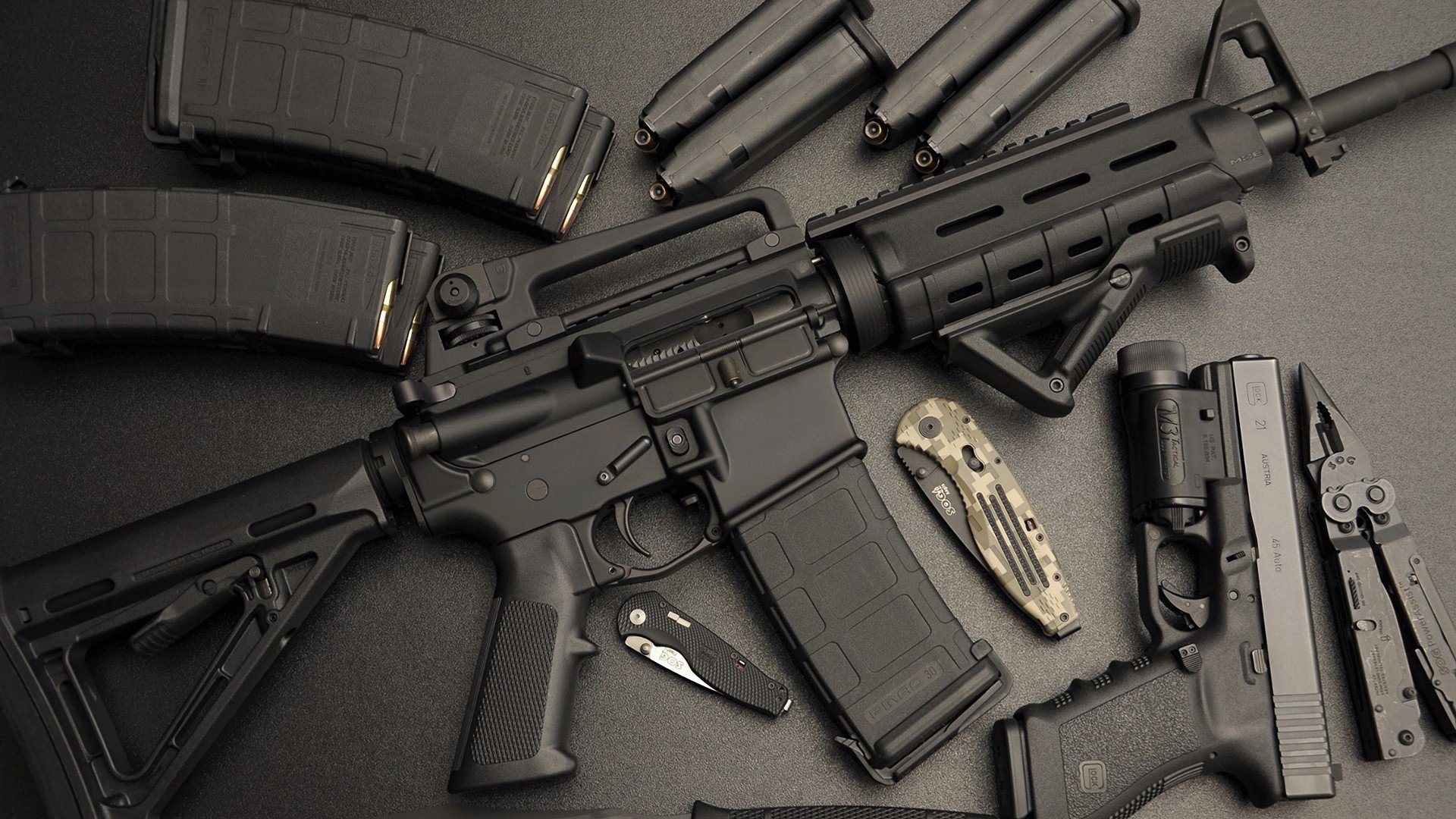 一人照亮总决赛夜空,多诺万·米切尔的非典型英雄之路